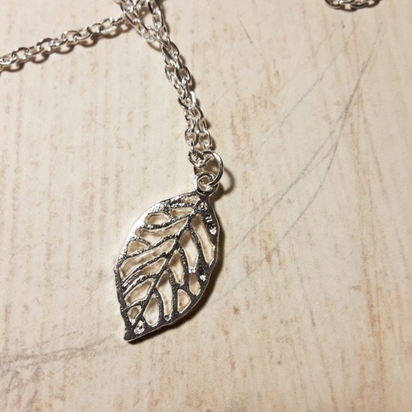 Feather Pendant Layer Silver Turquoise Necklace - Picture 4 of 6